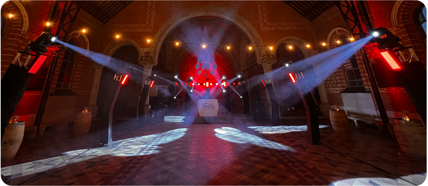 54-20497-lege-zaal-atmosphere-0f1abfe6fc8e1add.png